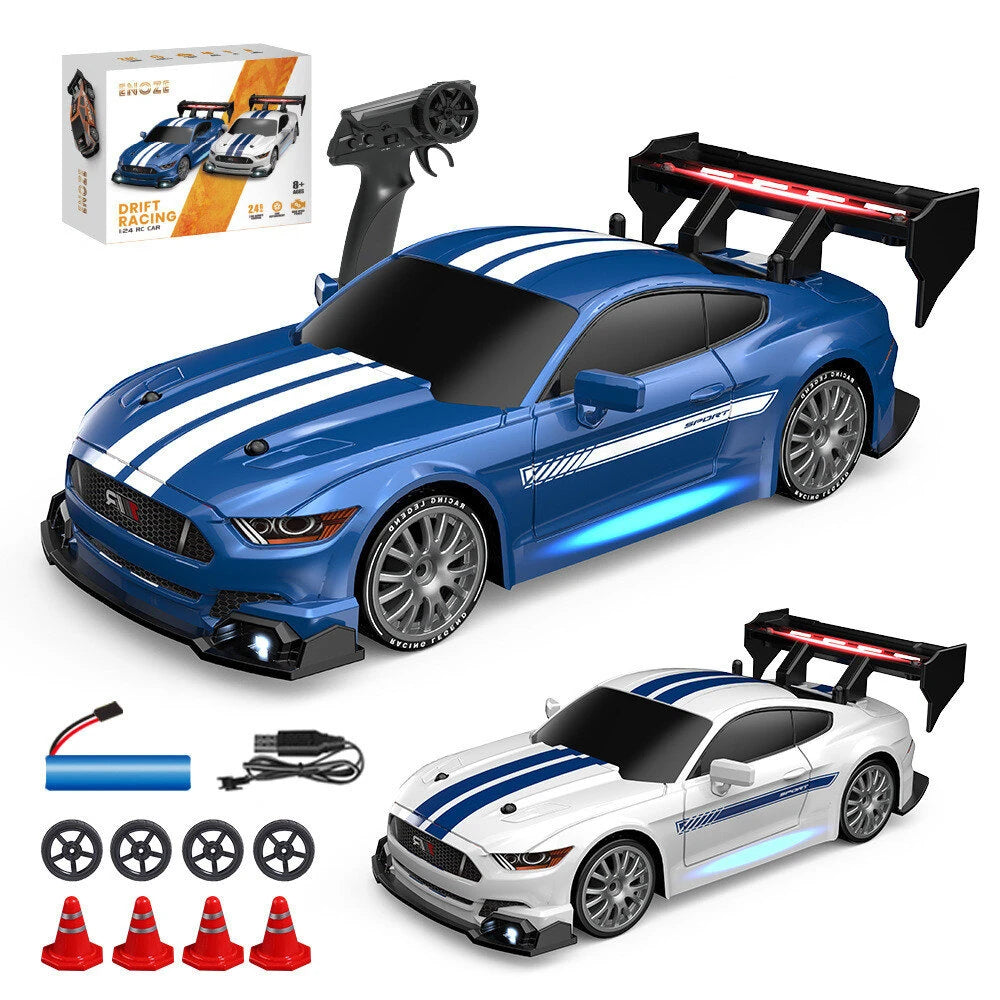 ENOZE 8601/8602 1/24 4WD Ready-to-Run RC Drift Car GTR with LED Lights