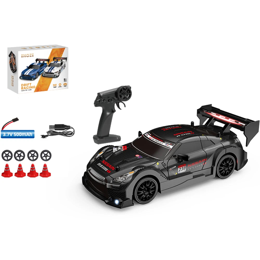 ENOZE 8601 1/24 4WD Ready-to-Run RC Drift Car Nissan GTR with LED Lights