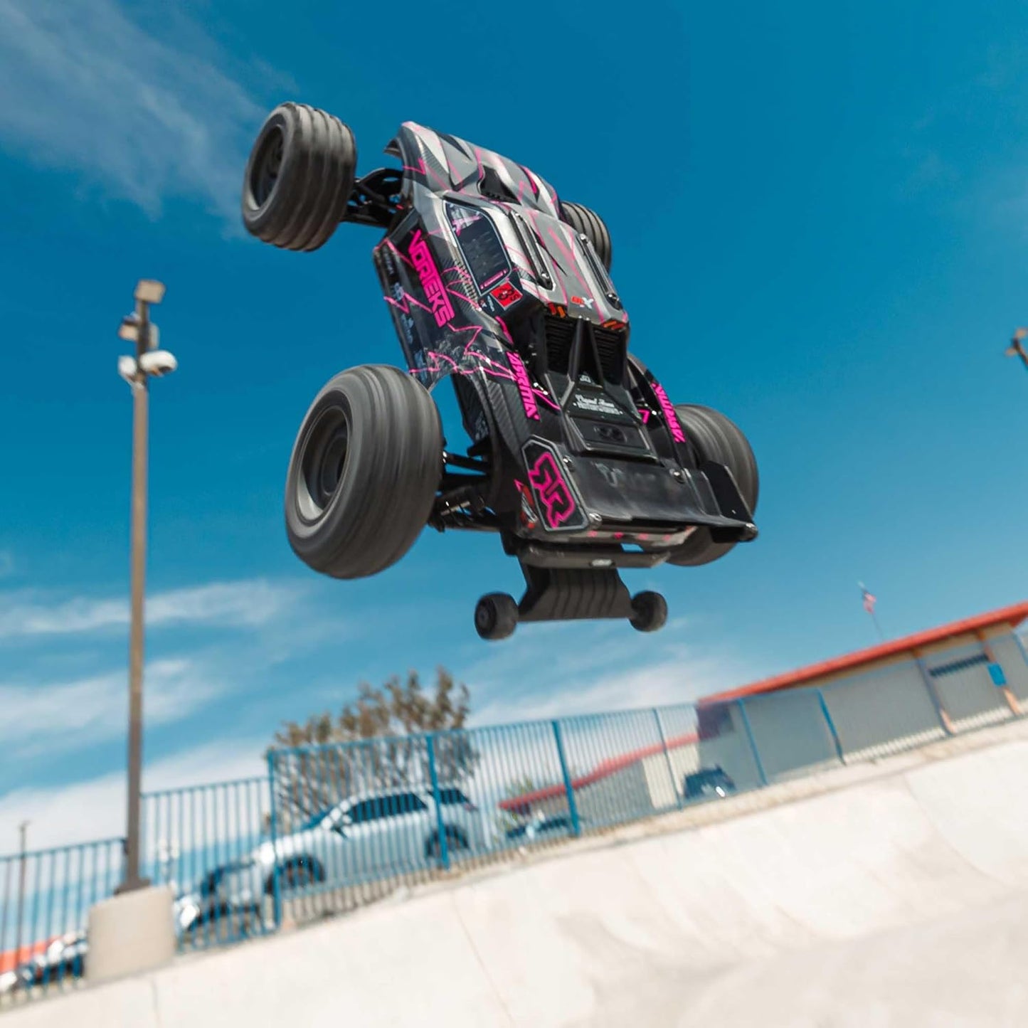 ARRMA Vorteks 223S DSC 1/10 2WD Ready-to-Run Brushless Stadium Truck