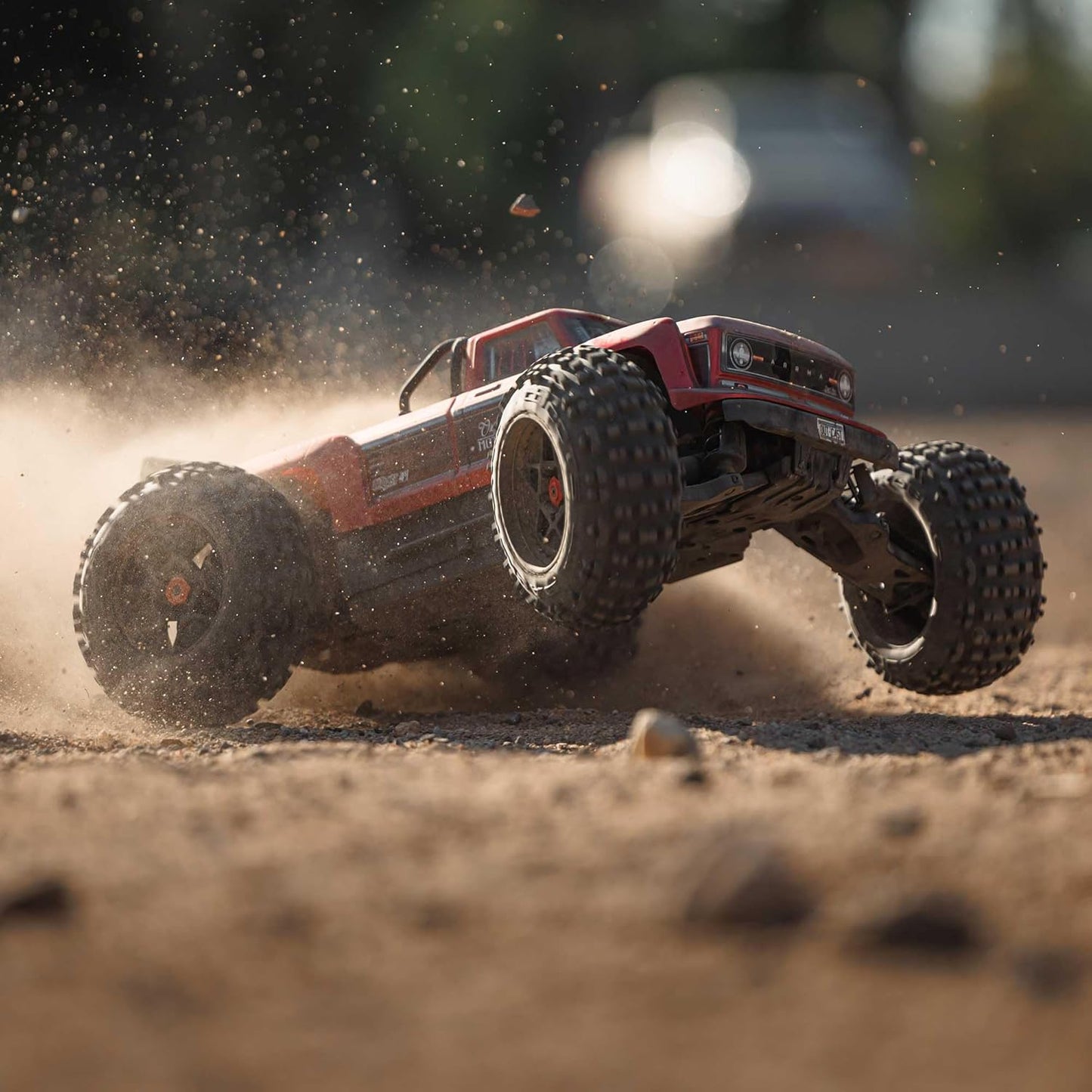 ARRMA 1/10 Outcast 4S BLX V2 4WD Stunt Truck – RTR, Brushless