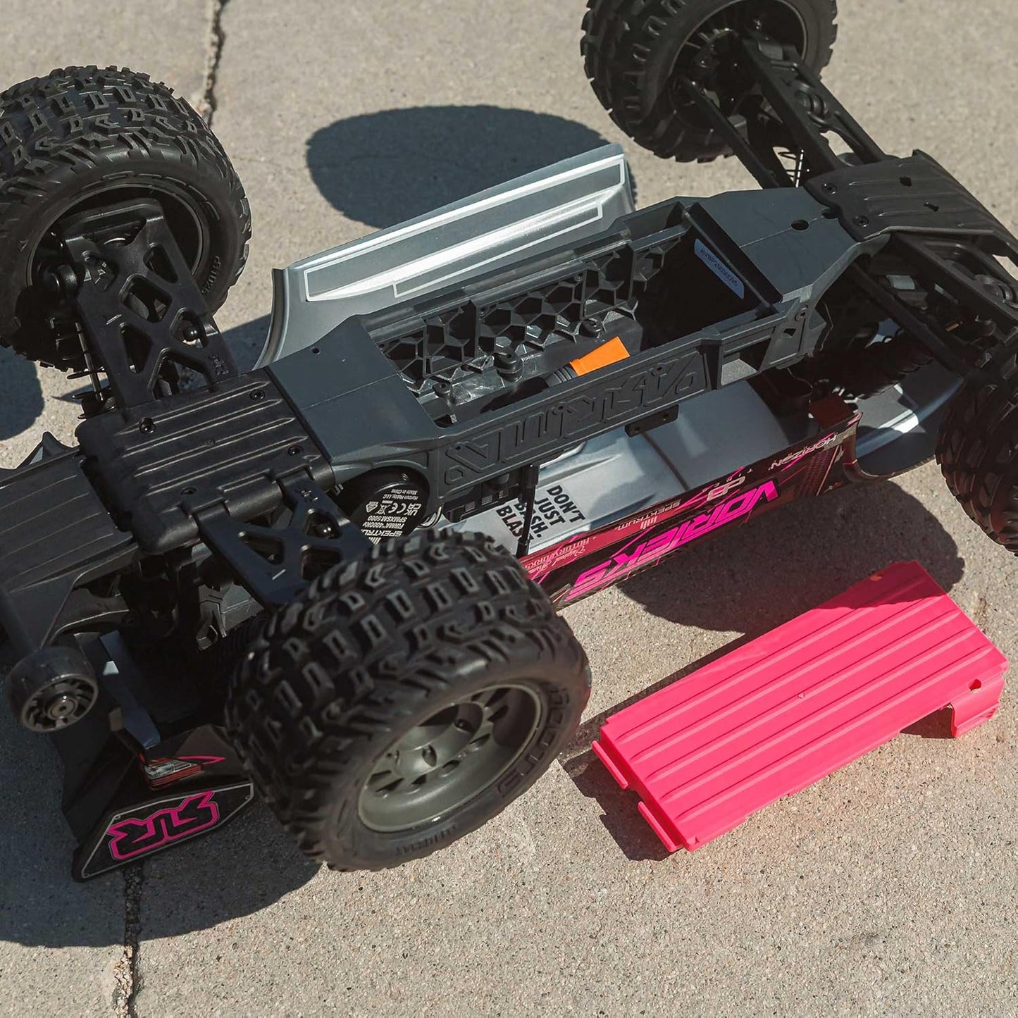 ARRMA Vorteks 223S DSC 1/10 2WD Ready-to-Run Brushless Stadium Truck