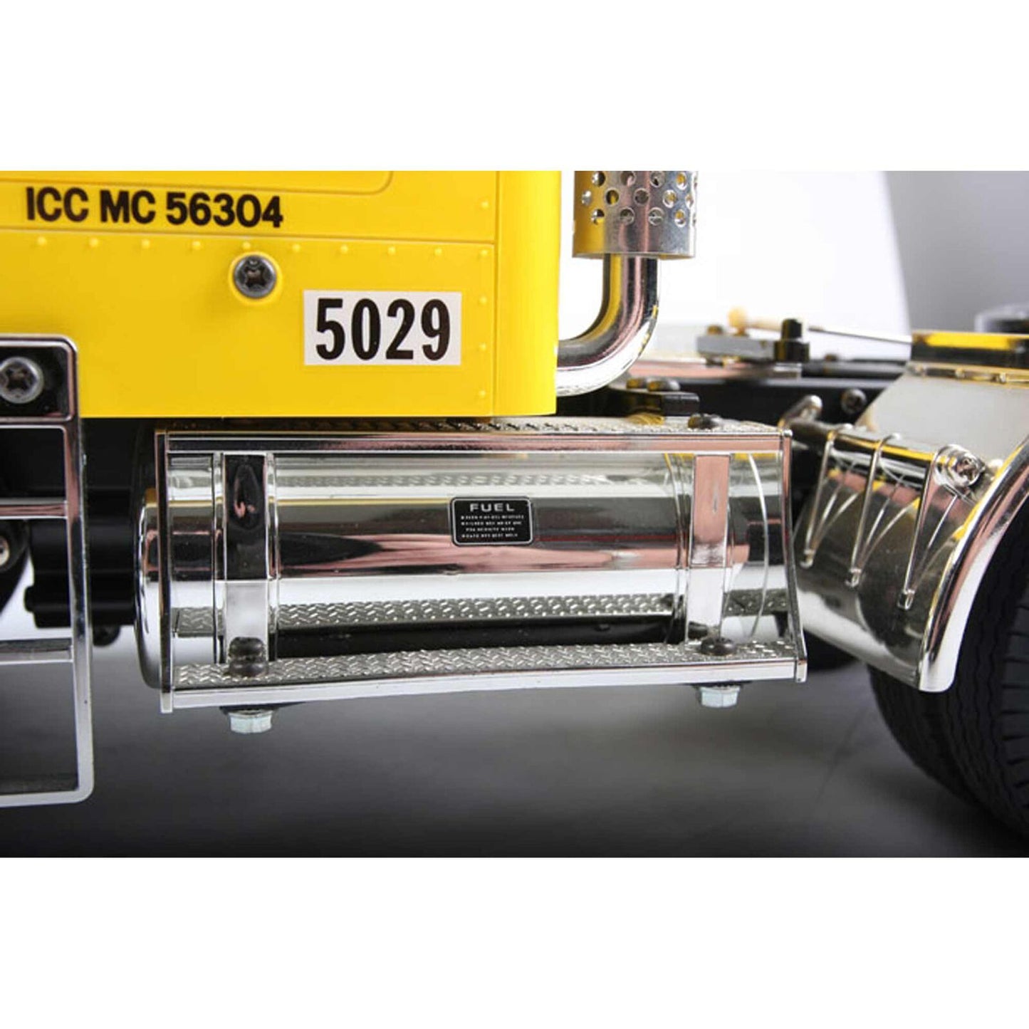Tamiya 1/14 Globe Liner 2WD RC Semi Tractor Kit – Classic Cabover Scale Truck