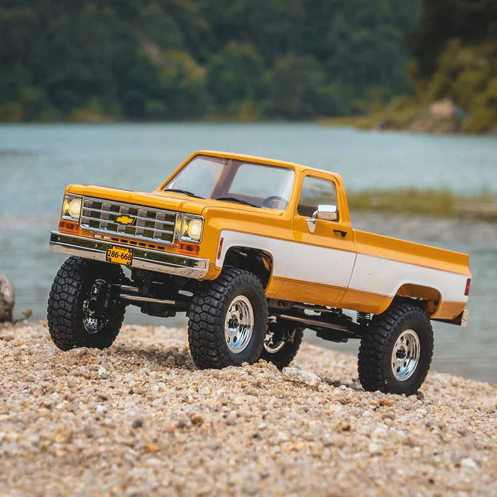 FMS FCX18 1/18 Chevrolet K10 RTR RC Truck – Scale Crawler with 2-Speed Transmission & LED Lights