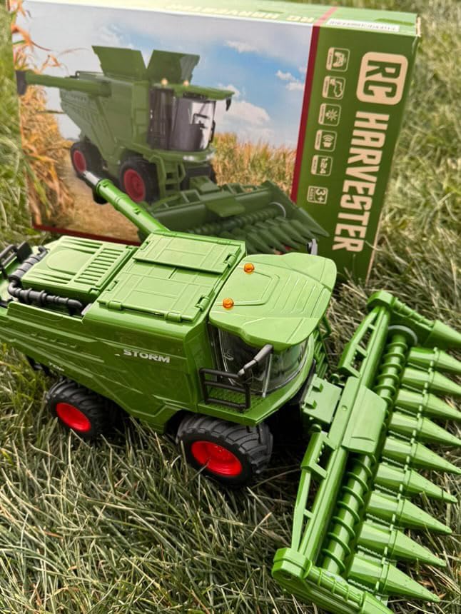 2.4GHz RC Combine Harvester 1/24 Scale 4WD Farm Vehicle Ready-to-Run with Lights and Sounds