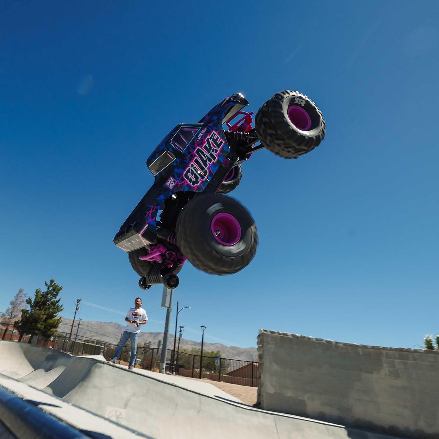 ARRMA Senton 4X4 3S BLX Brushless 1/10 Ready-to-Run Short Course Truck