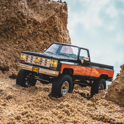 FMS FCX18 1/18 Chevrolet K10 RTR RC Truck – Scale Crawler with 2-Speed Transmission & LED Lights