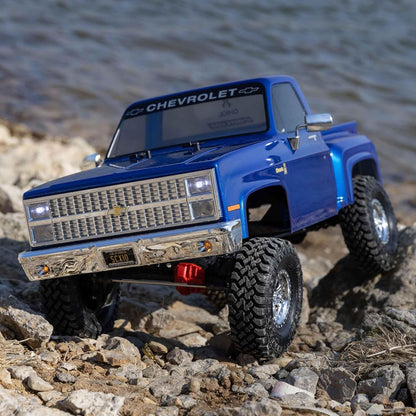 Axial SCX10 III 1982 Chevy K10 Base Camp 1/10 4WD RTR RC Rock Crawler – Blue