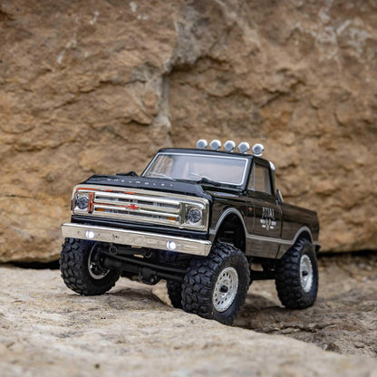 Axial SCX10 III Base Camp 1/10 Scale 4WD Brushed Rock Crawler – 1982 Chevrolet K10 Ready-to-Run