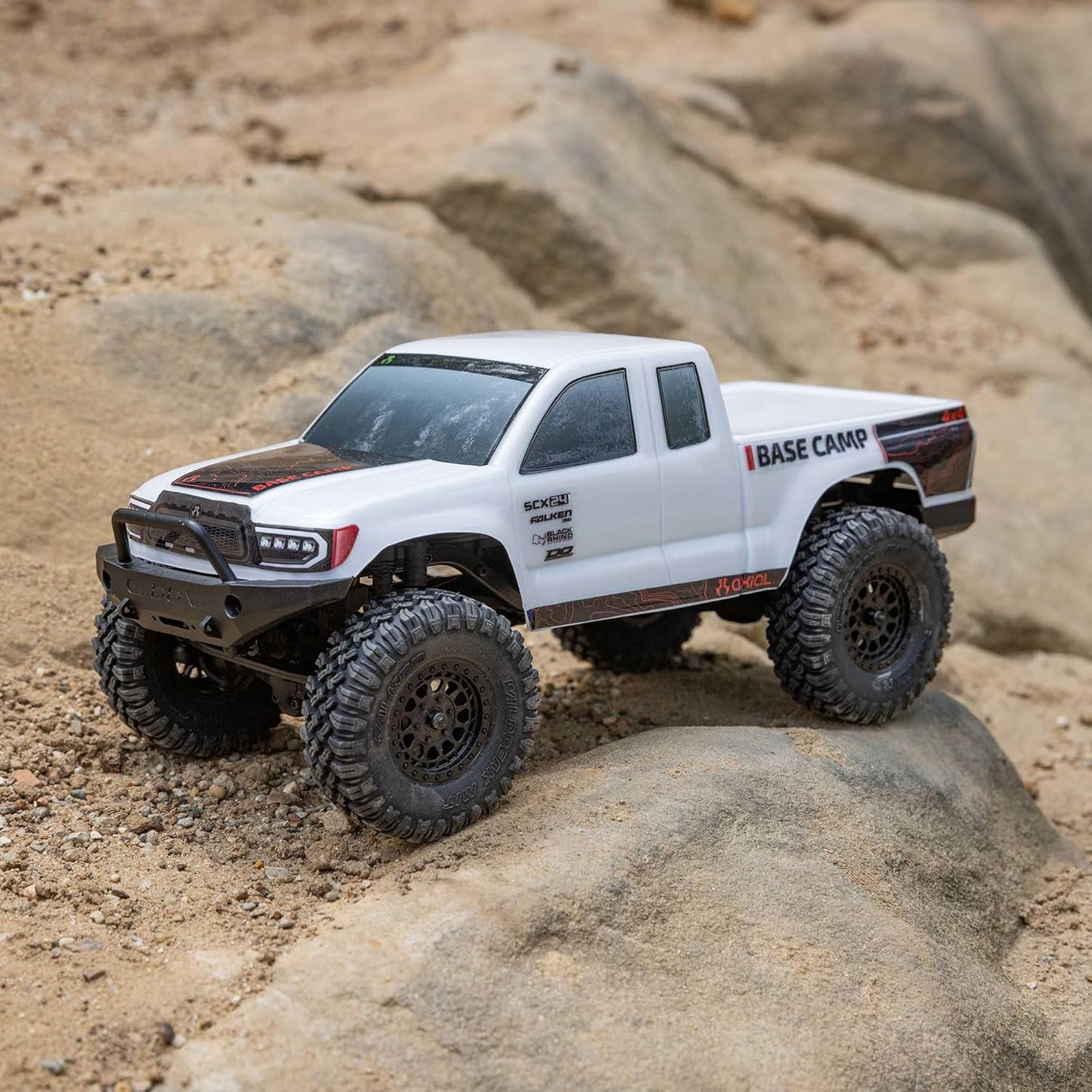 Axial SCX24 Base Camp 1/24 4WD Ready-to-Run Micro Rock Crawler with LED Lights