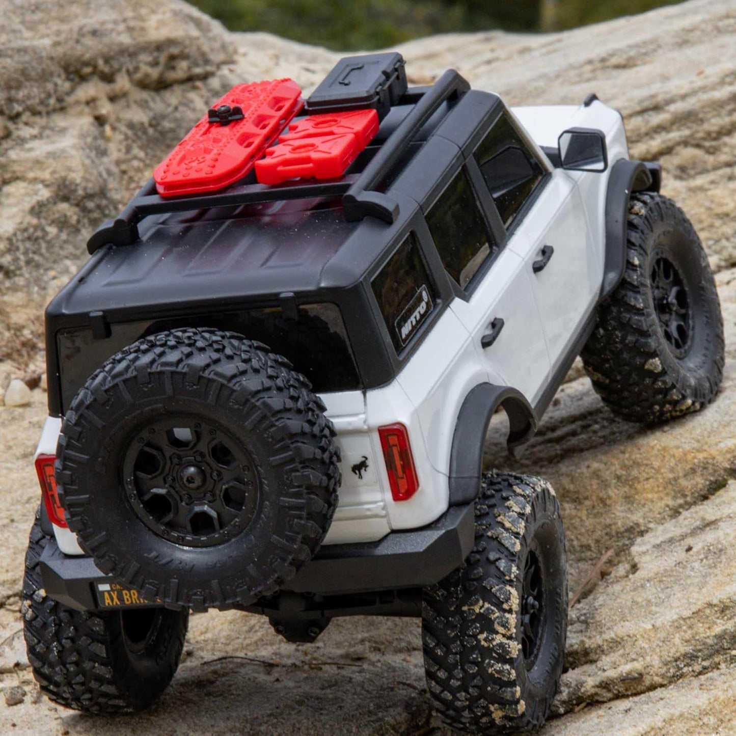 Axial 1/24 SCX24 Ford Bronco 4WD Rock Crawler – Ready-to-Run with Battery & Charger