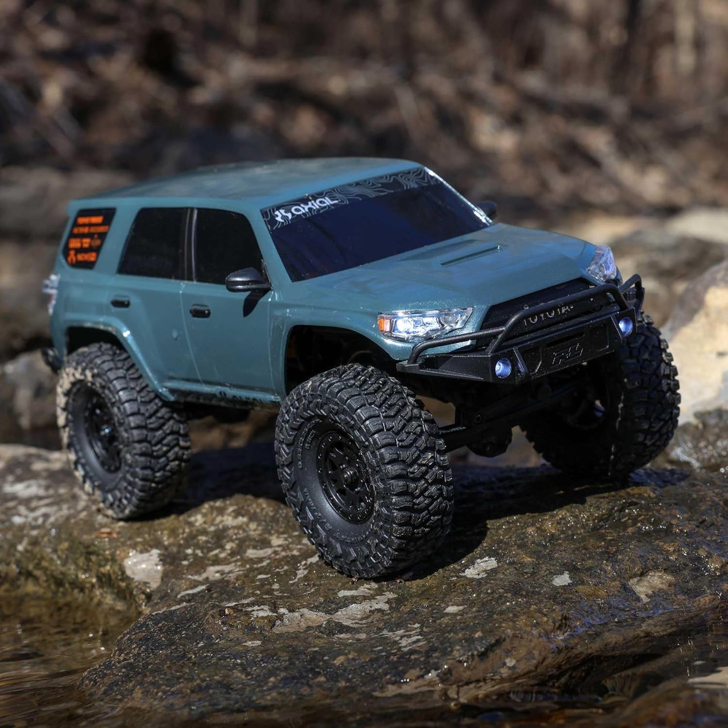 Axial SCX24 2024 Toyota 4Runner TRD Pro 1/24 4WD Ready-to-Run Rock Crawler